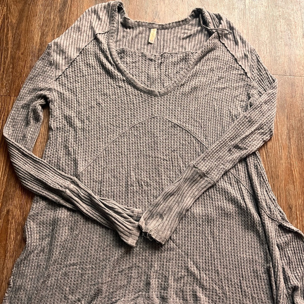 Grey free people long sleeve tee